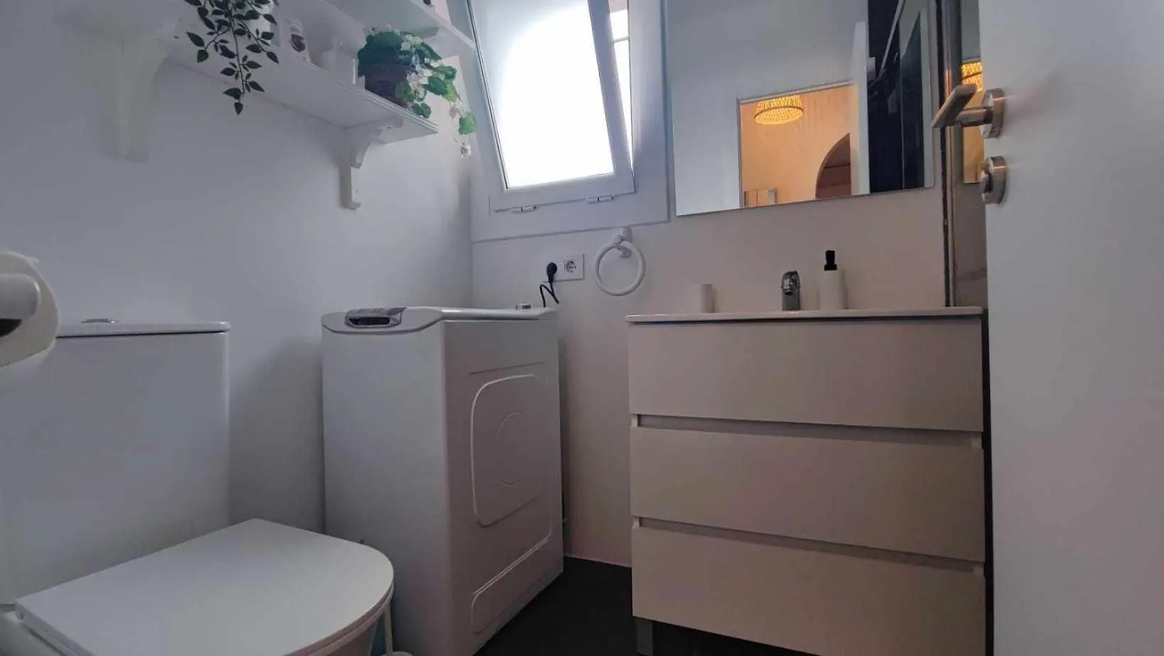 홈스테이 또사데마르 Casa Blanca-42 Piscina Wifi 6Pax 아파트